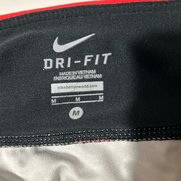 Nike Dri Fit Capri Pants Women’s Medium Gray Athleisure Activewear Exercise Run - Picture 9 of 14